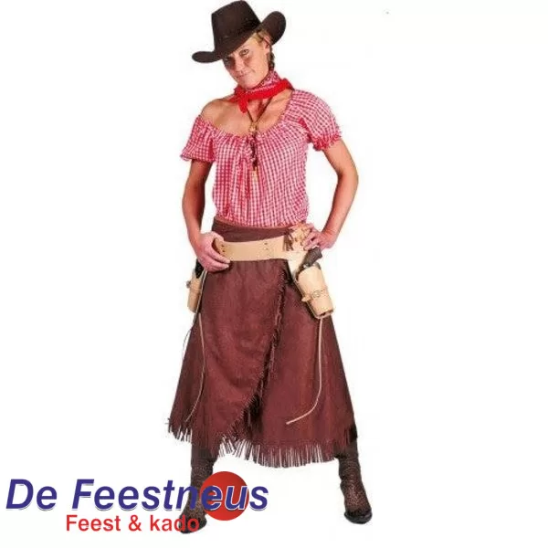 funny-fashion-cowgirl-diana