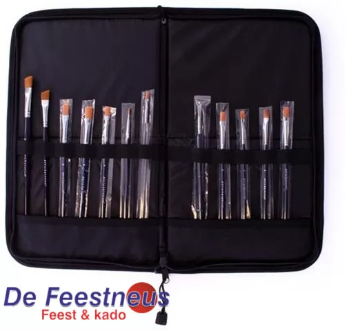 penselen-etui-display-2