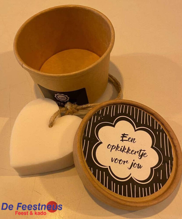 Soap in a bowl met de tekst "opkikkertje"