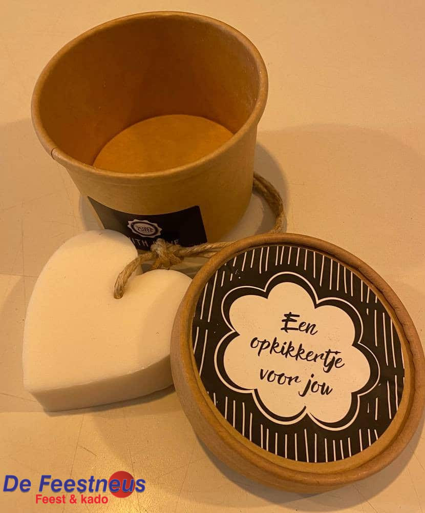 Soap in a bowl met de tekst "opkikkertje"